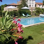 Le Petit Molière Bed & Breakfast 3*