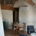Bed & Breakfast Le Petit Moliere D'hotes 3*
