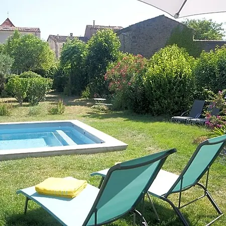 Le Petit Moliere D'hotes Et Bed & Breakfast Servian