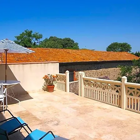 Bed & Breakfast Le Petit Moliere D'hotes Et 4*