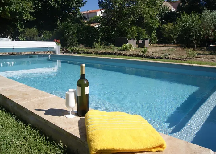 Le Petit Moliere D'hotes Oda ve Kahvaltı Servian